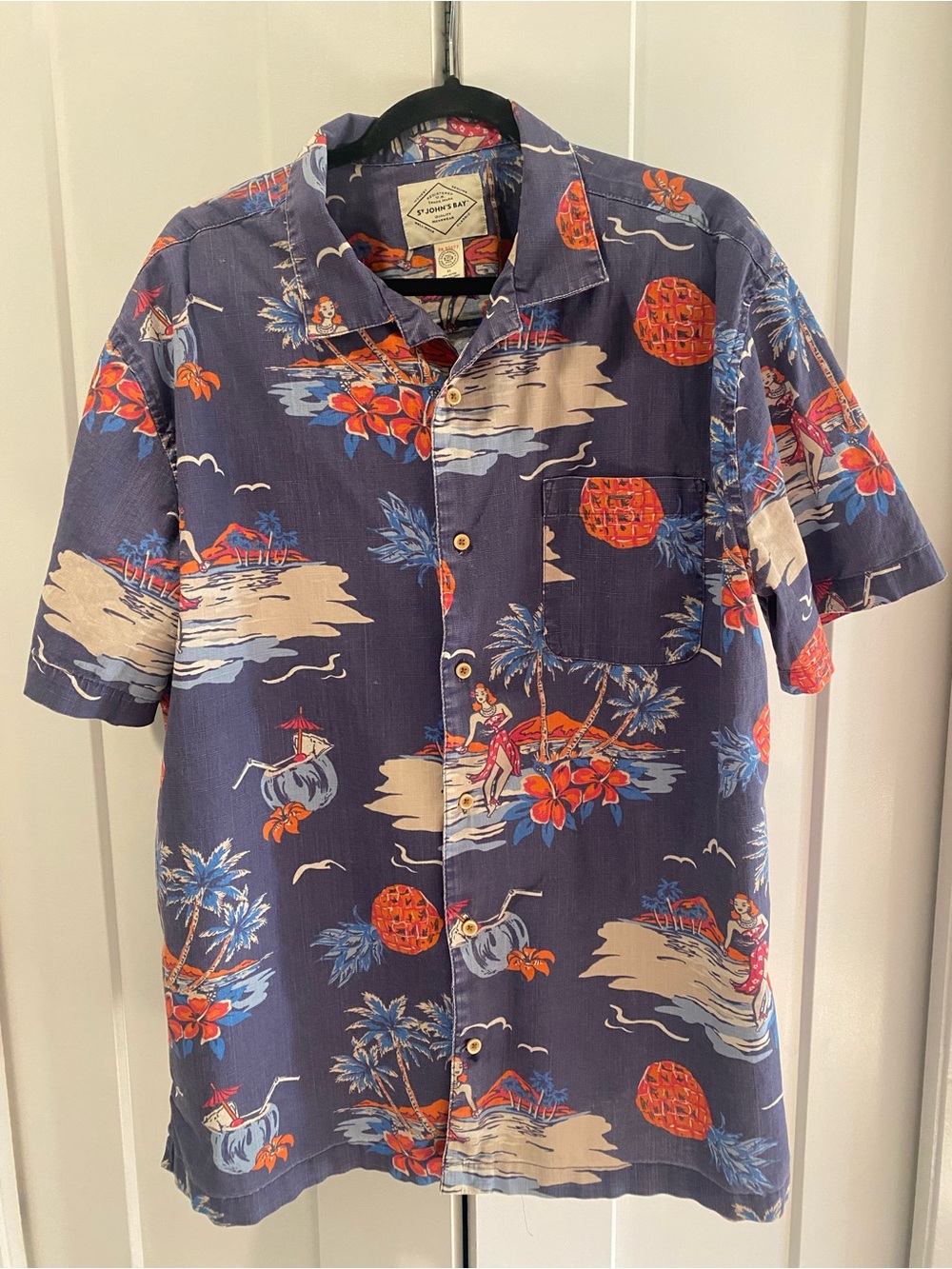 Vintage St. John's Bay Navy Tropical Print Short-Sleeve Button-Up Shirt